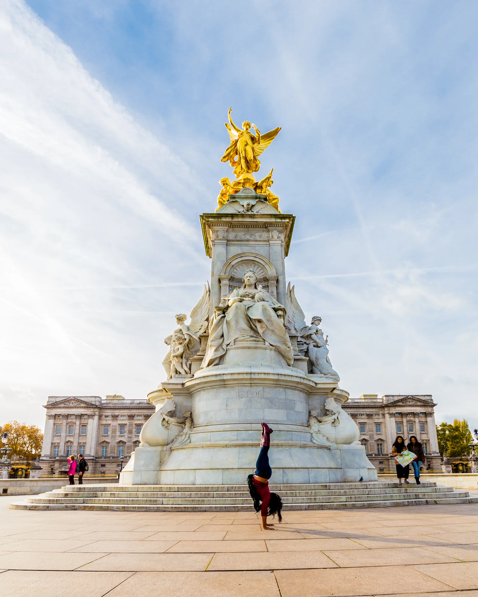 Sterling_Sanders_-_Buckingham_Handstand-1-2.jpg