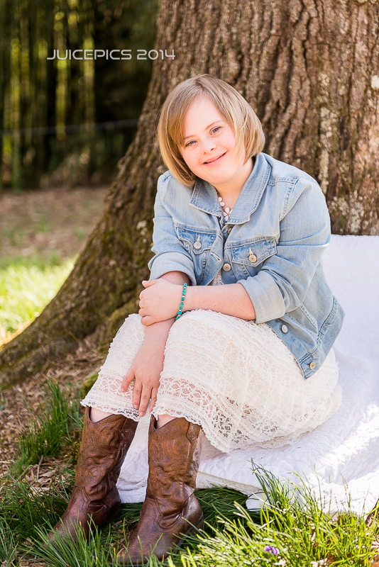 Cami under the tree