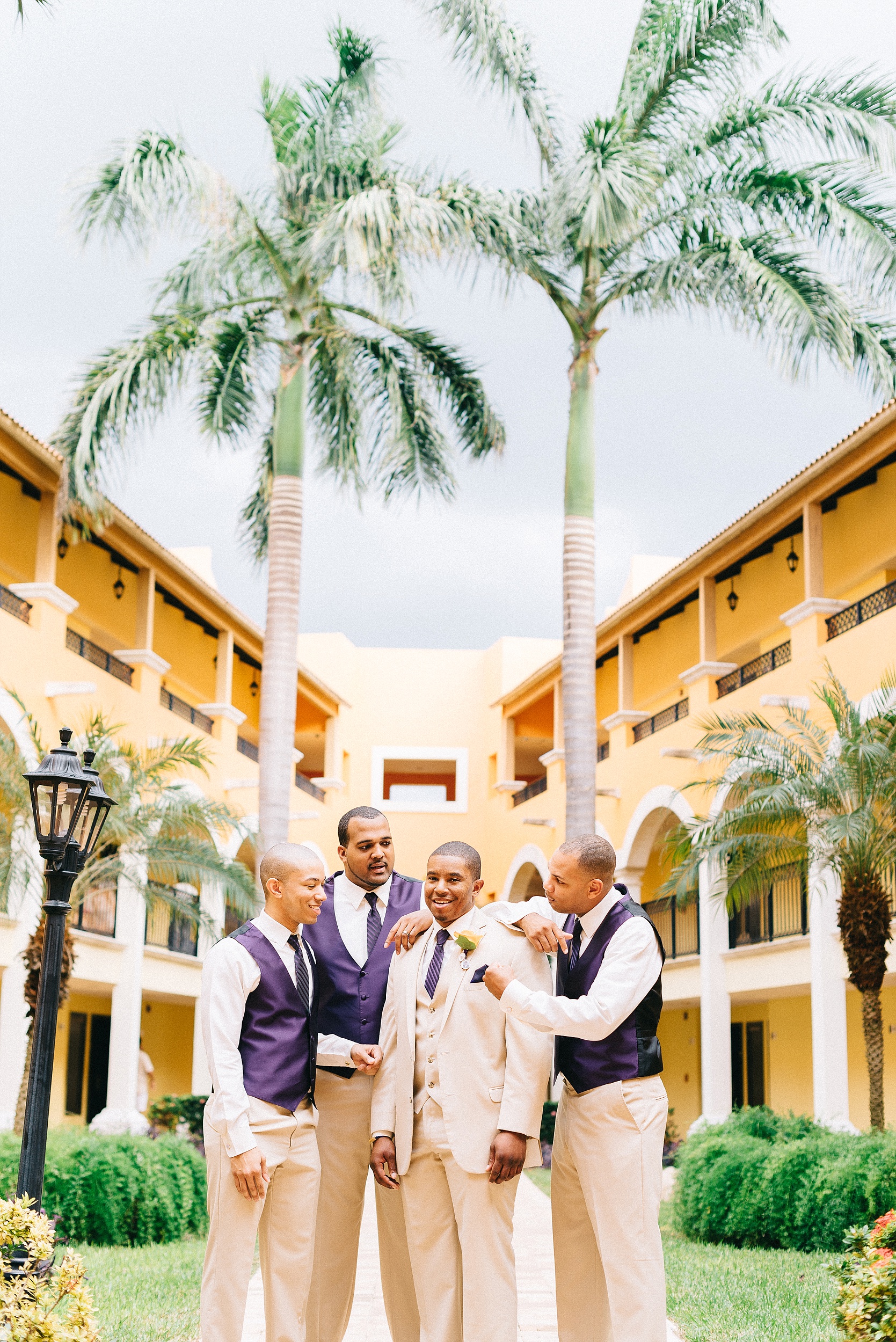 groomsmen-cancun-destination-wedding