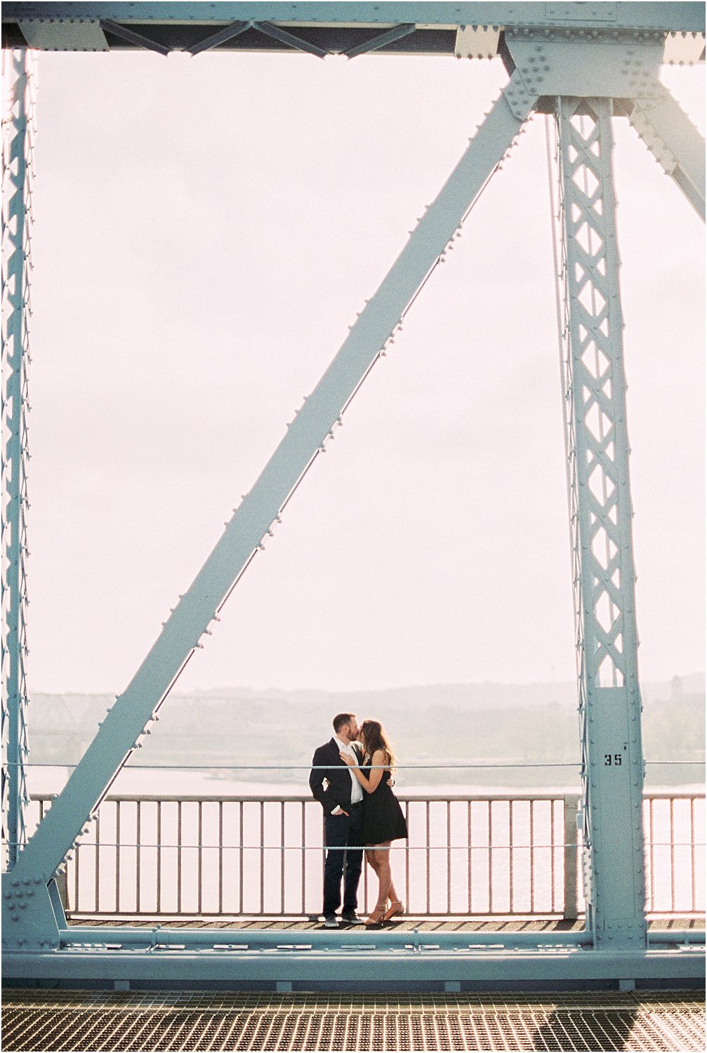 Cincinnati Roebling Bridge Engagement | Amber & Nathan | Wedding Photographer