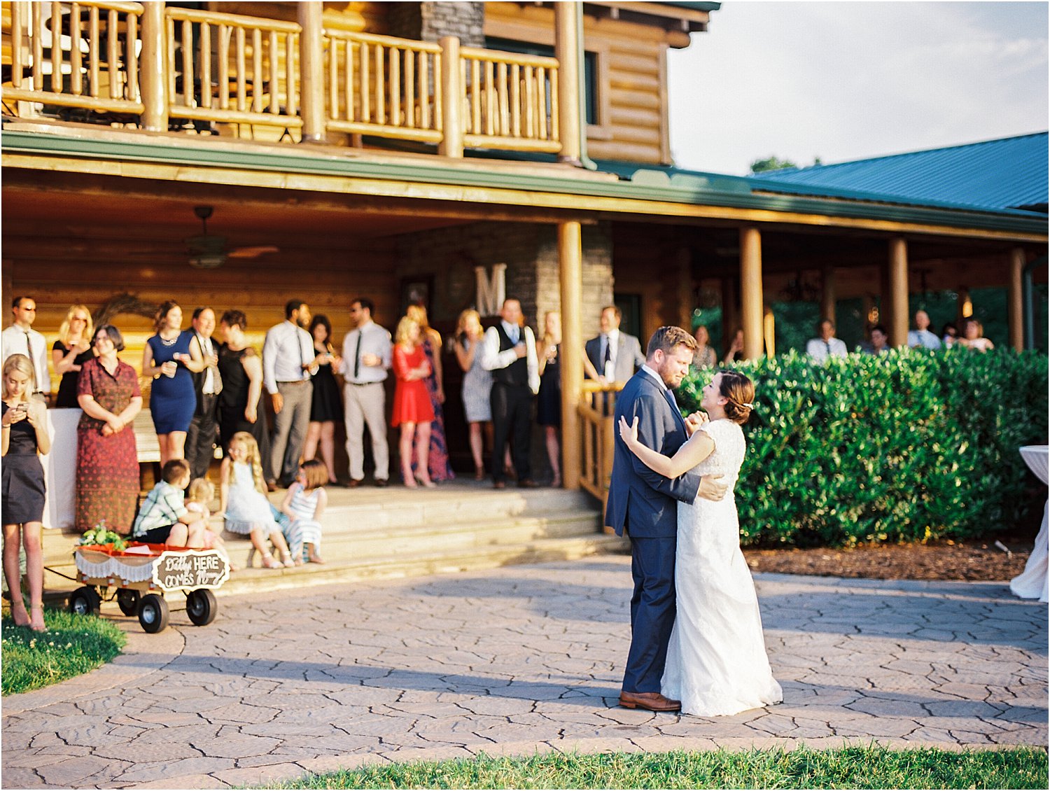 outdoor-vineyard-wedding-tennessee-Spout Spring Estates Vineyard | Tabitha + John