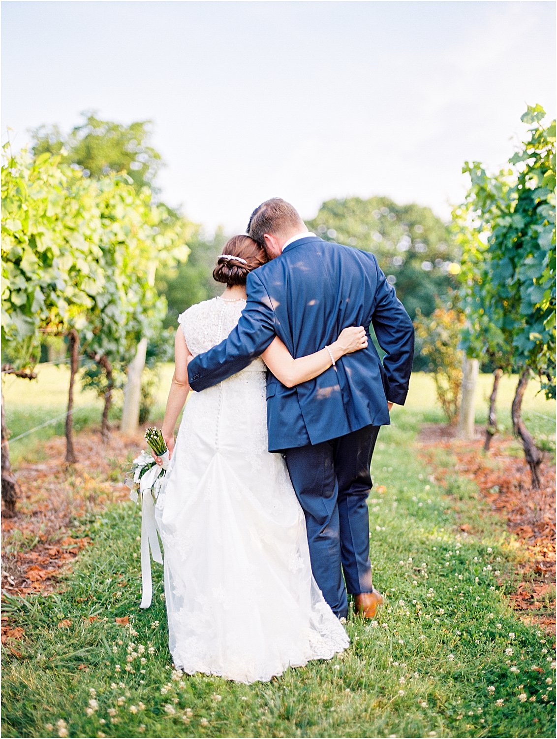 outdoor-vineyard-wedding-tennessee-Spout Spring Estates Vineyard | Tabitha + John