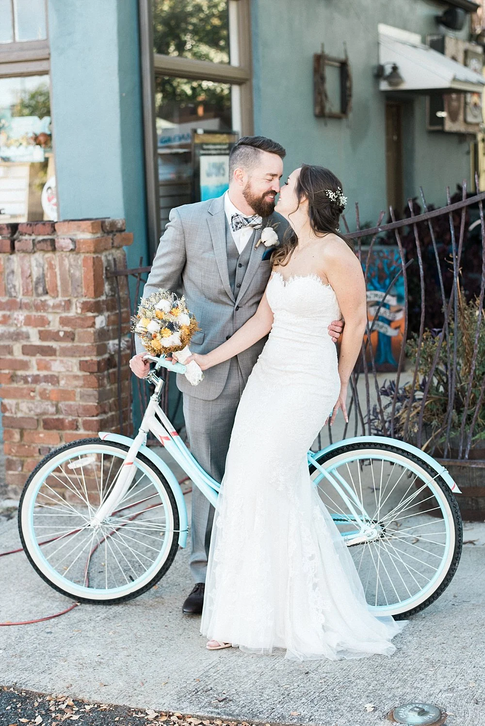 Relix Variety Theatre Wedding | Knoxville Wedding | Knoxville Wedding Photographer