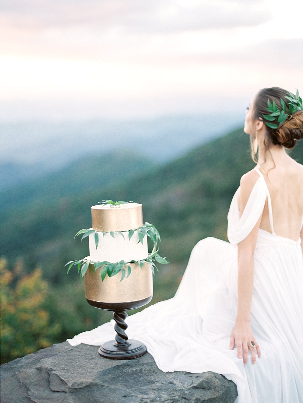 grecian goddess bridal-craggy mountains-asheville-black moutain | Asheville Wedding Photographer