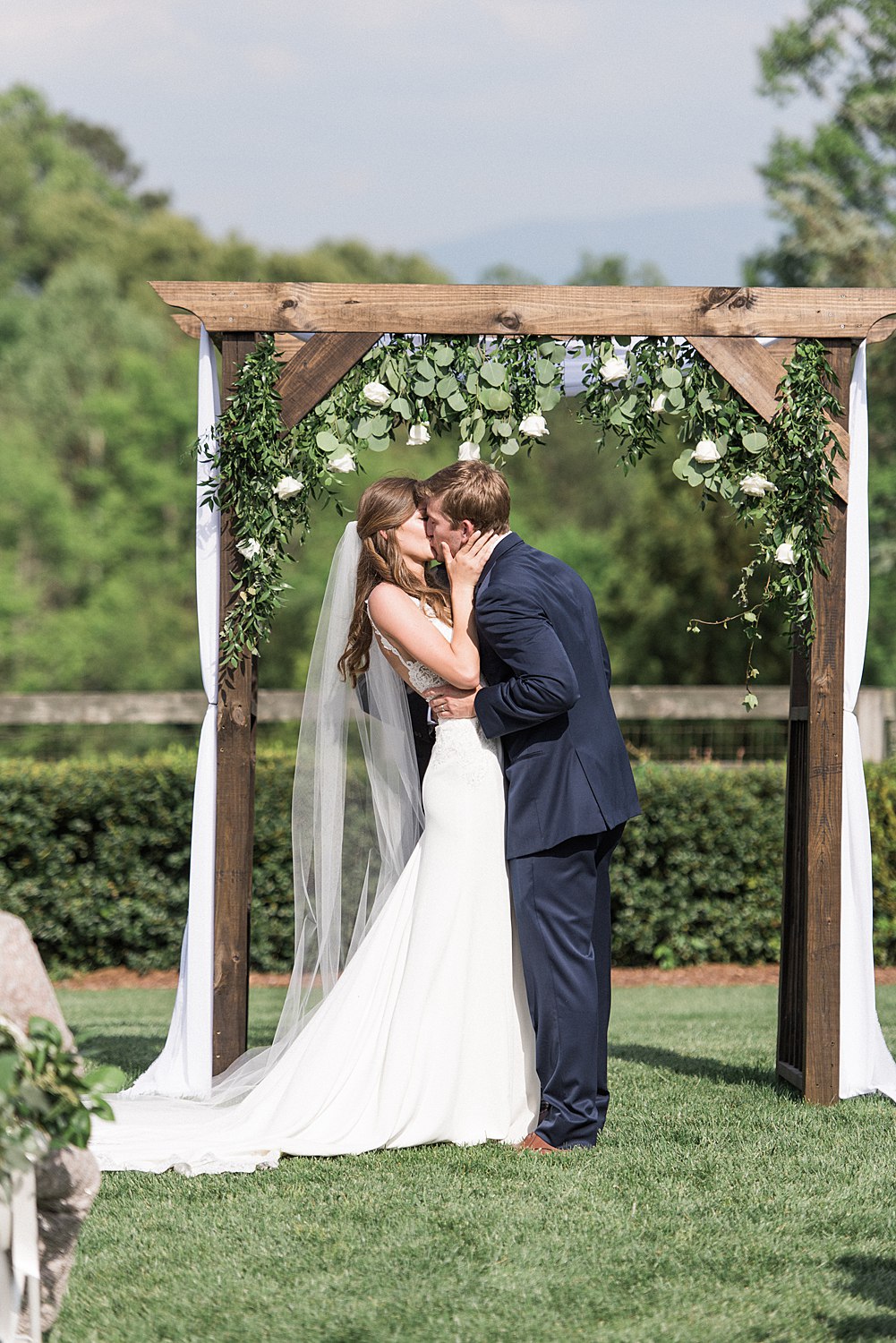 jessica & Andrew | walnut hill farm wedding | knoxville wedding photographer | juicebeats photography | wedding photography in knoxville