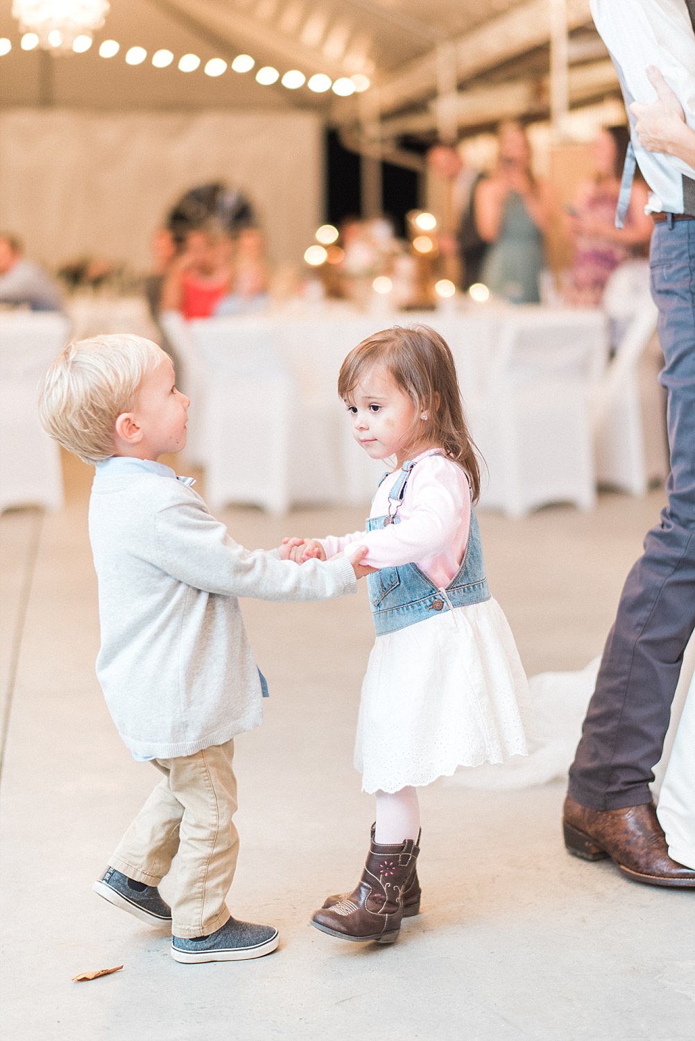 Sun Dance Farm Wedding on the stable side_Kelsie&Daniel