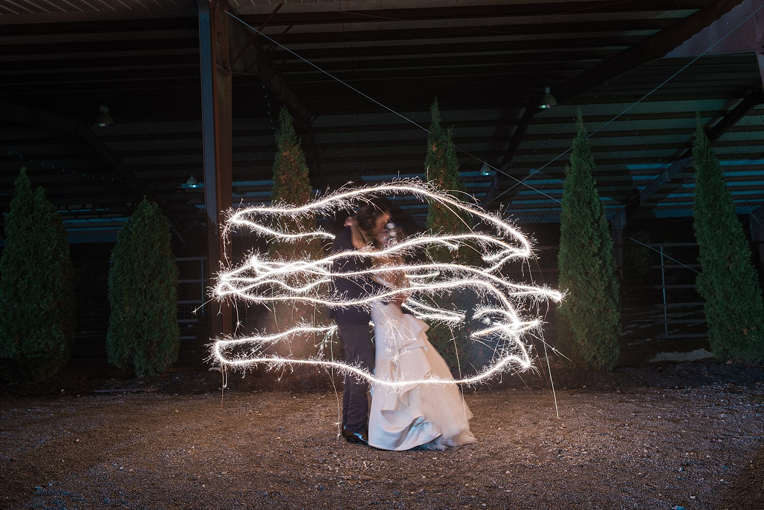 Sun Dance Farm Wedding on the stable side_Kelsie&Daniel