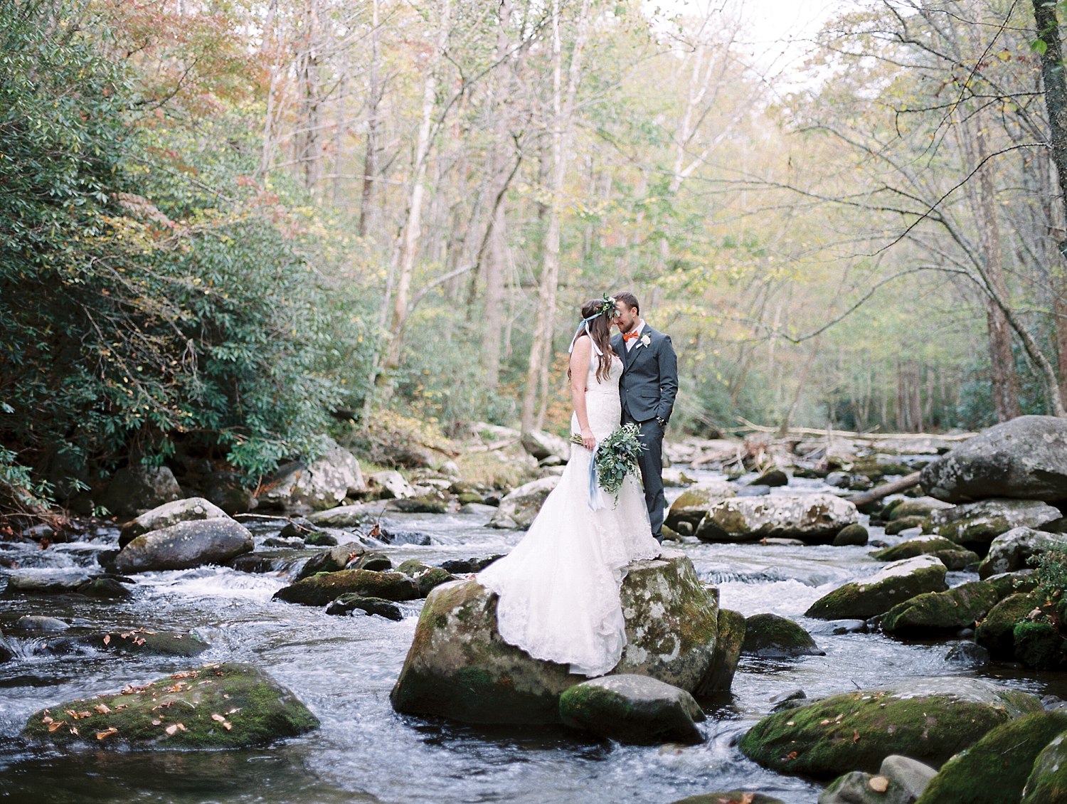 Spence Cabin Wedding Venue in the Smoky Mountains_Sarah&Josh