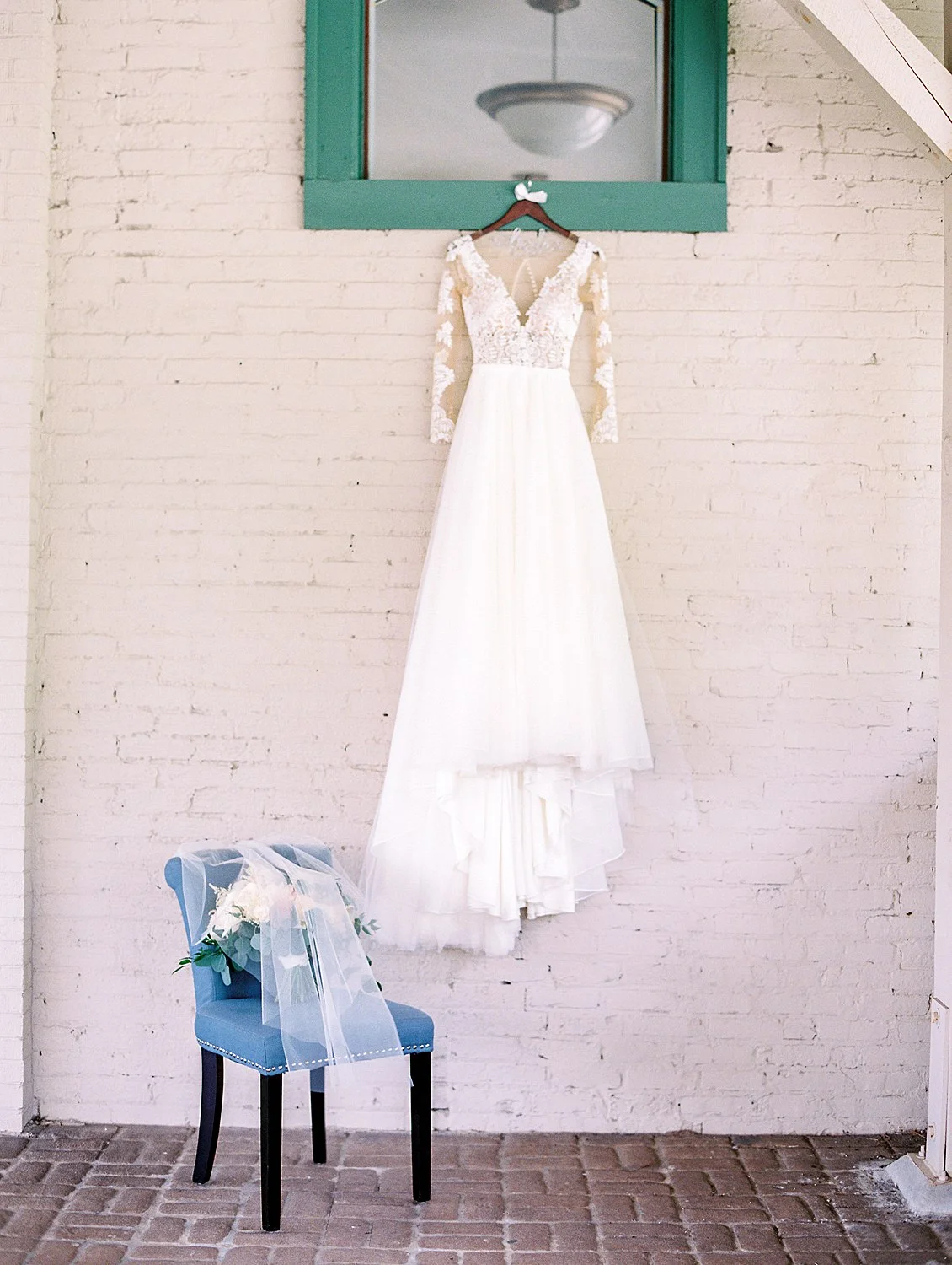 historic-southern-railway-wedding-knoxville-emily&hayden