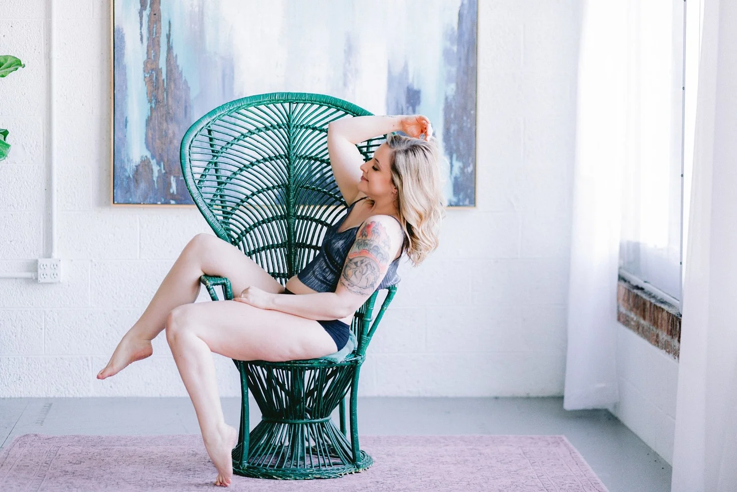 knoxville boudoir photography - indoor boudoir - the hive knoxville