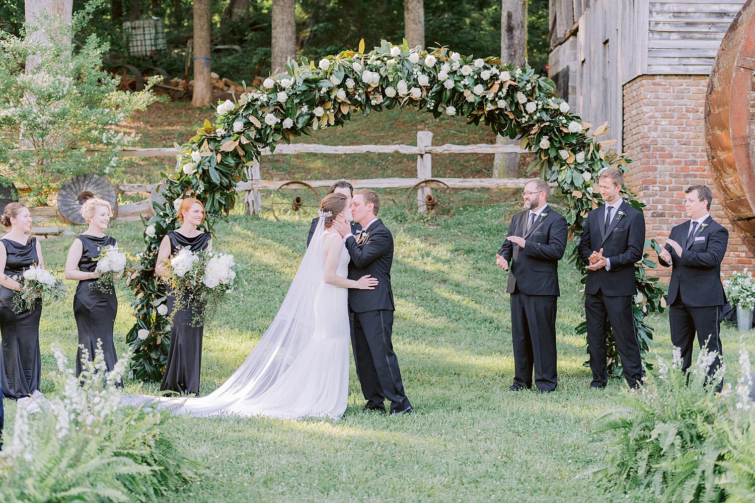 elegant-The-Museum-of-Appalachia-norris-tn-wedding-anne&chris