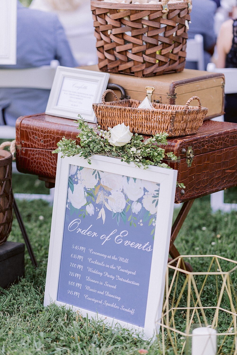 elegant-The-Museum-of-Appalachia-norris-tn-wedding-anne&chris