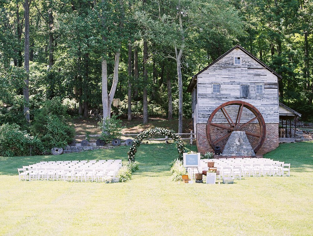 elegant-The-Museum-of-Appalachia-norris-tn-wedding-anne&chris