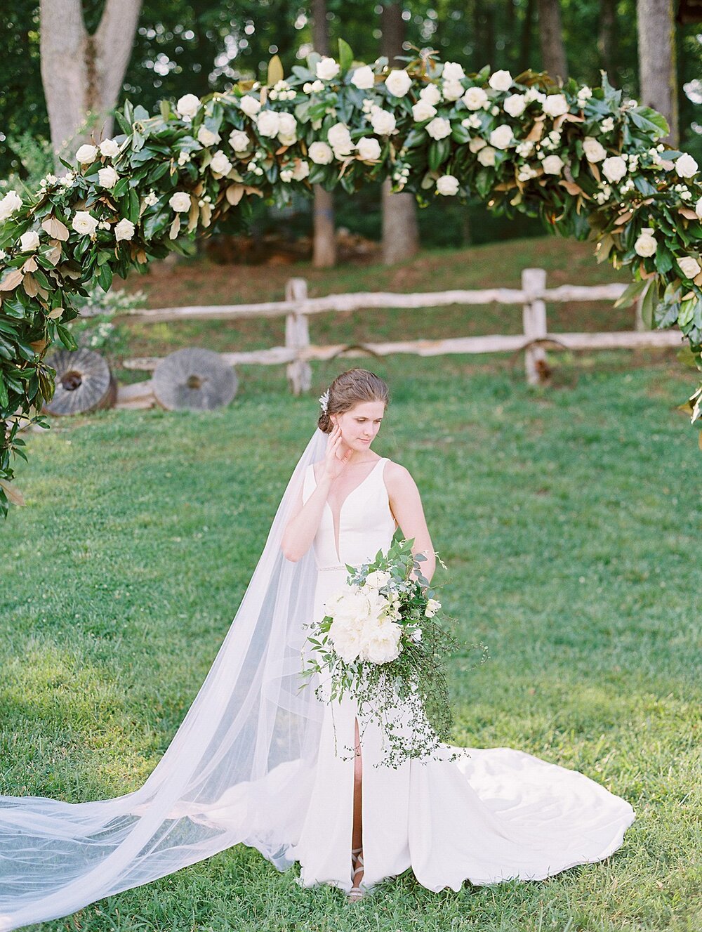 elegant-The-Museum-of-Appalachia-norris-tn-wedding-anne&chris