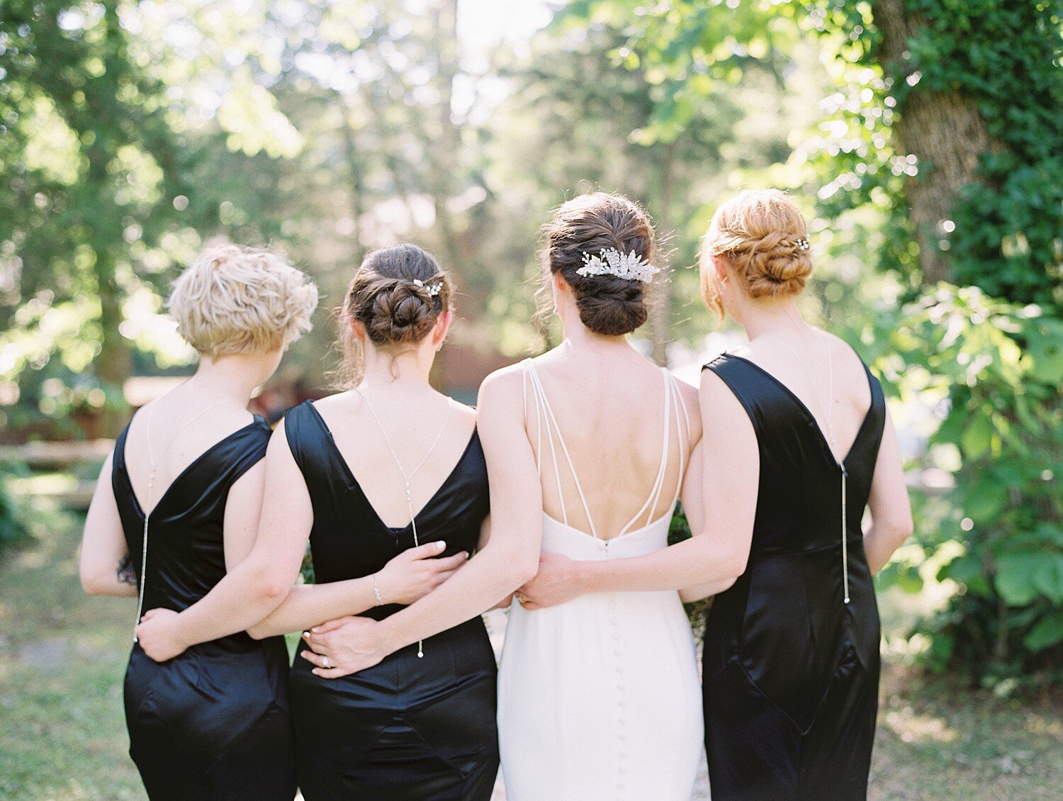 elegant-The-Museum-of-Appalachia-norris-tn-wedding-anne&chris