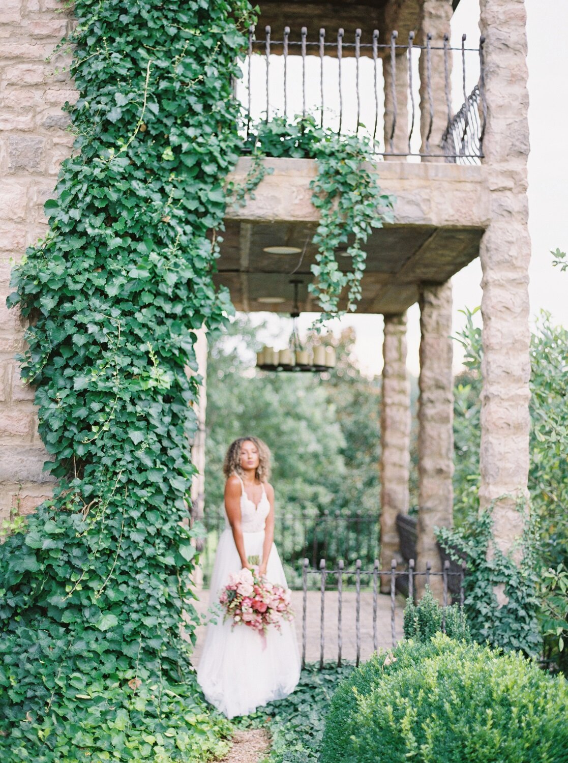 chateau-selah-styled-bridal