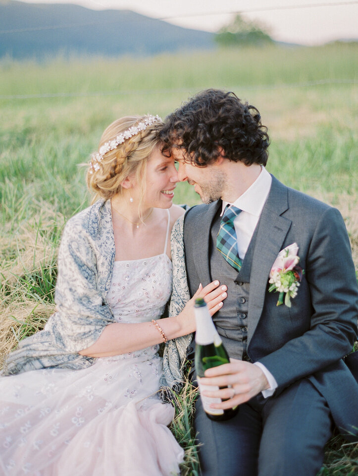 Elopement photographer in cades cove smoky mountains