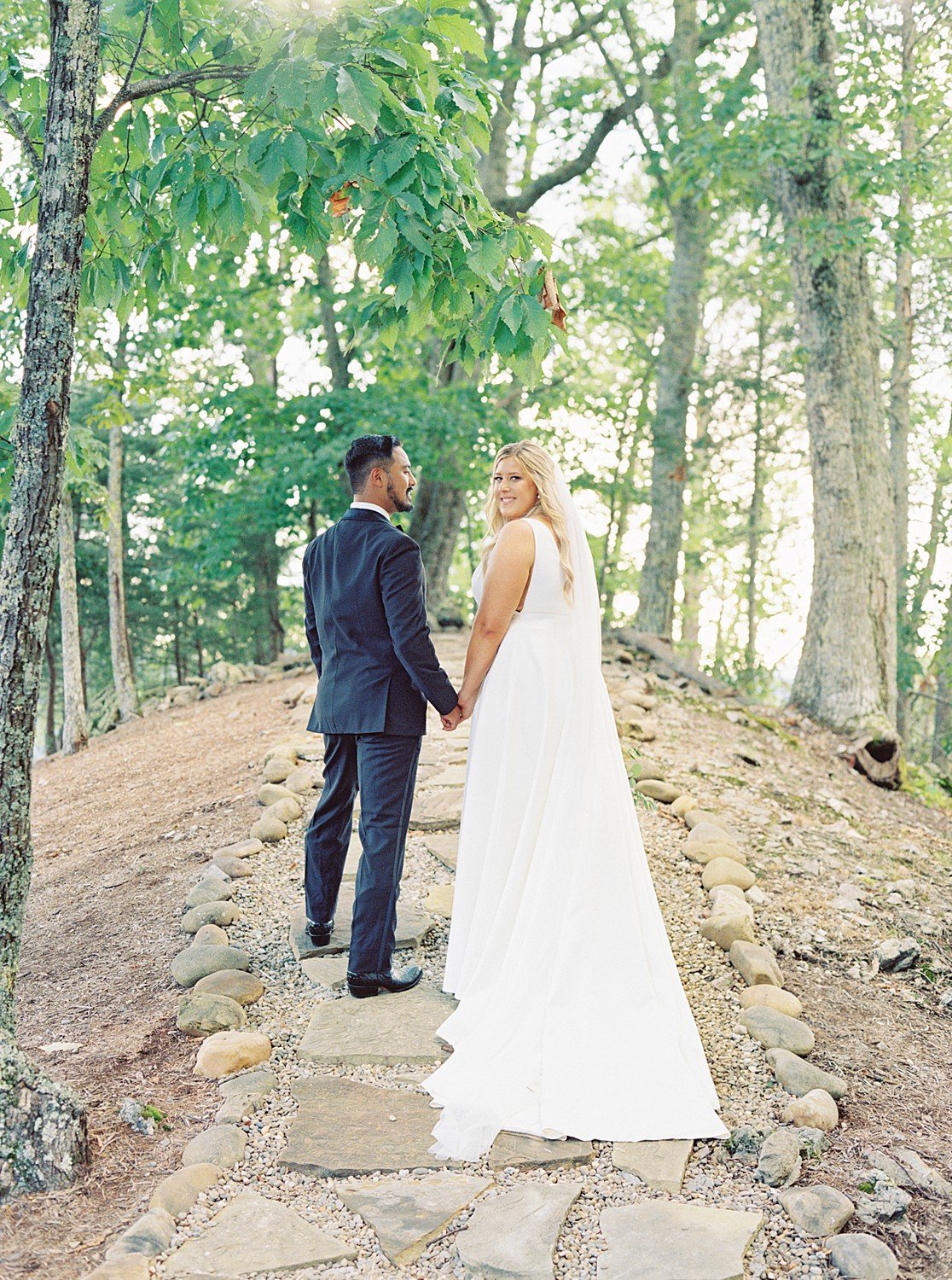 Light &amp; Airy in the Mountains - The Magnolia Venue - Sarah &amp; Harry