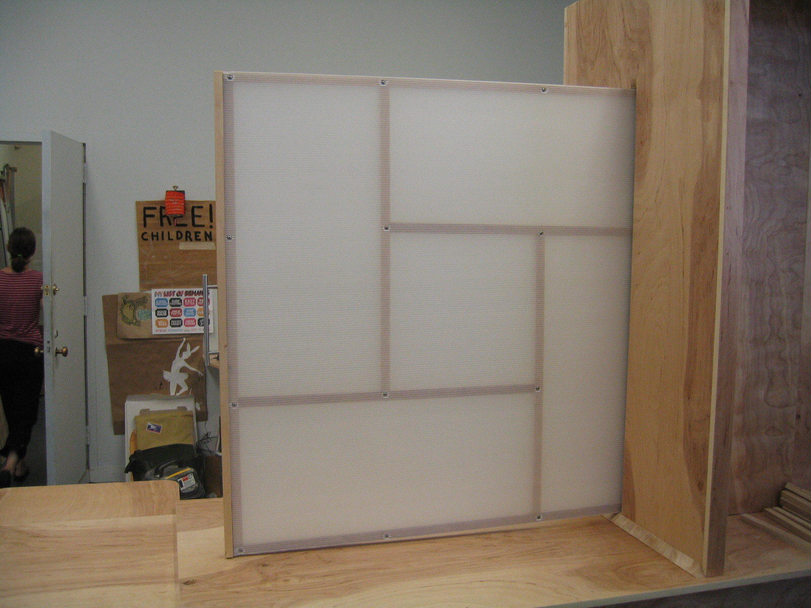 Bookcase006.JPG