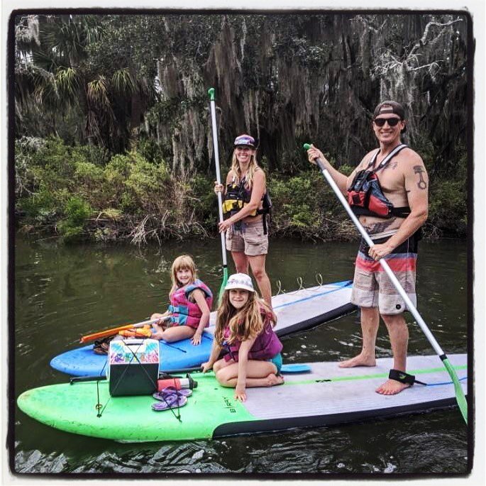 Salt Marsh Sup Safari with Bo-Bemma Emma.
Come find out about the crabs and the snails and other creature tales from Savannah&rsquo;s back yard.
Fall is for paddling and plenty more adventures await.
#sup #paddleboard #familyadventures #intothewater 