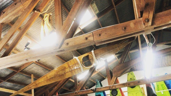 Y&rsquo;all&rsquo;s kayaks came in.
Boathouse is nearly back up to full speed. #kayak #sup #surf #kayakfishing #canoe #surfski #fitness #familyadventure #savannahboathouse