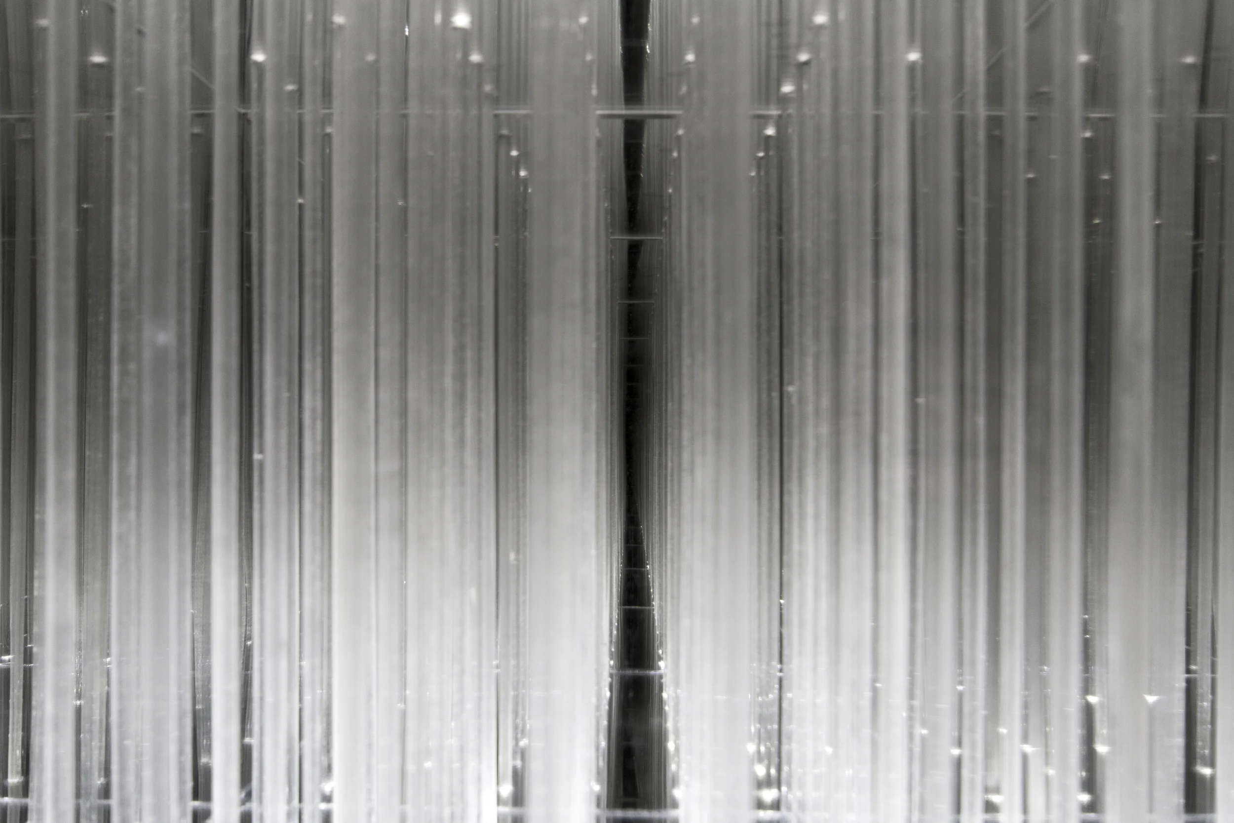 infinity effect photographed from the side