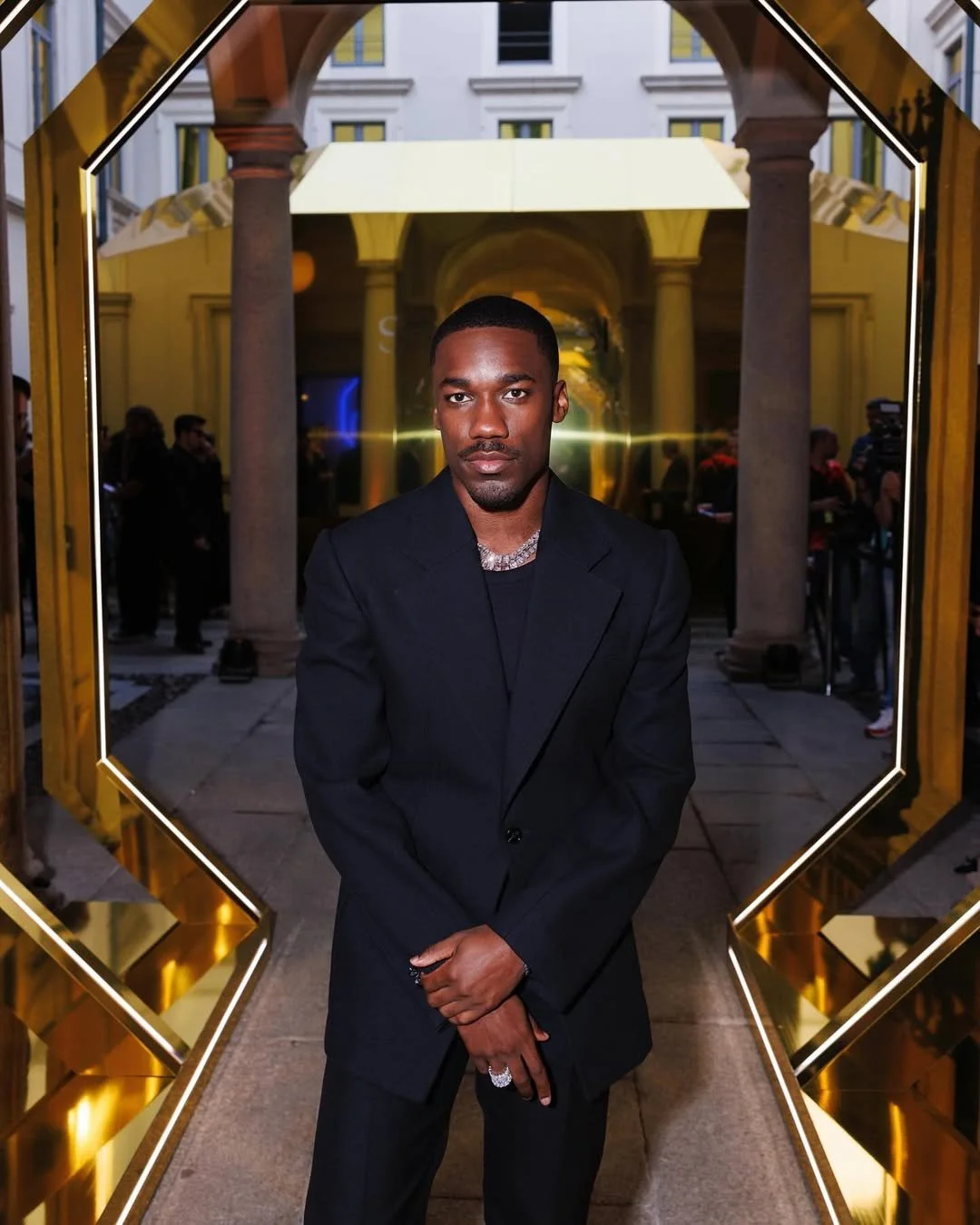 @gwynethpaltrow, @madelame, @jessicaalba, @barbieferreira, @giveon, @blanchitobebe, @tinakunakey (3).jpg