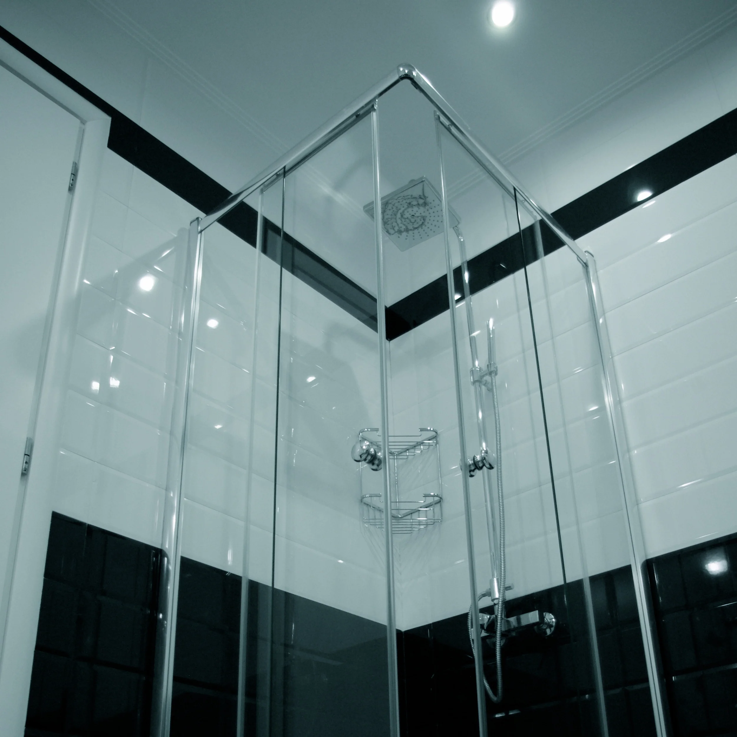 ΣΥΡΟΜΕΝΗ ΝΤΟΥΖΙΕΡΑ