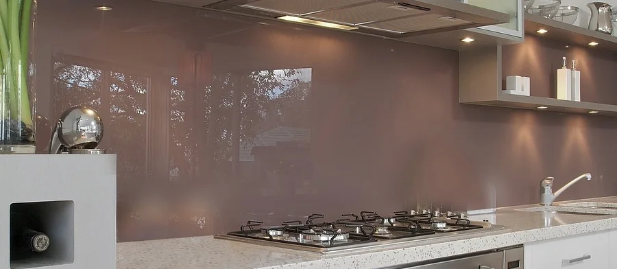 Web-IGlass-Splashback-5-Classic-Grape.jpg