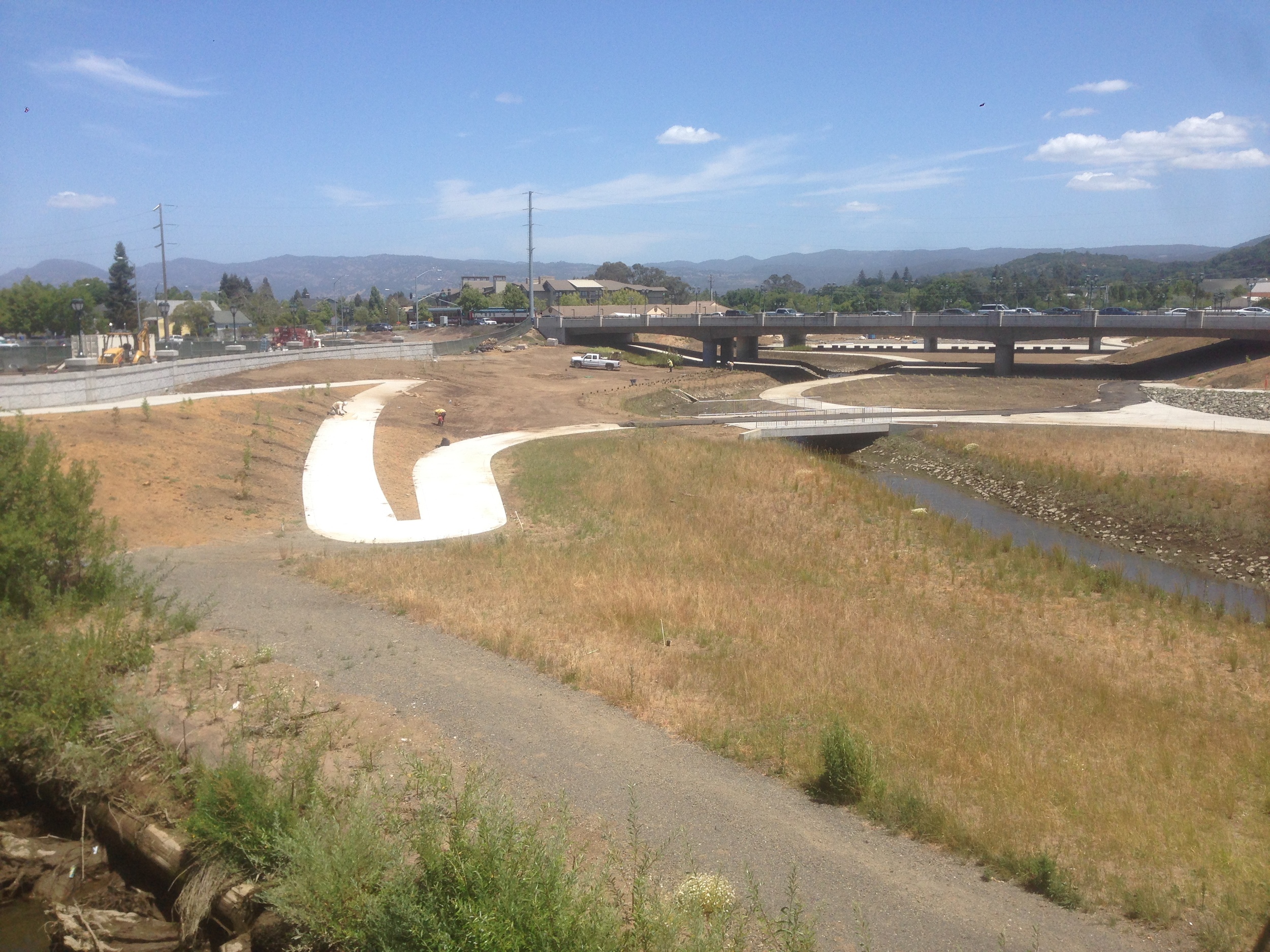 FIGURE 4 | Paths wandering the oxbow. Photo by Calvin Meister.
