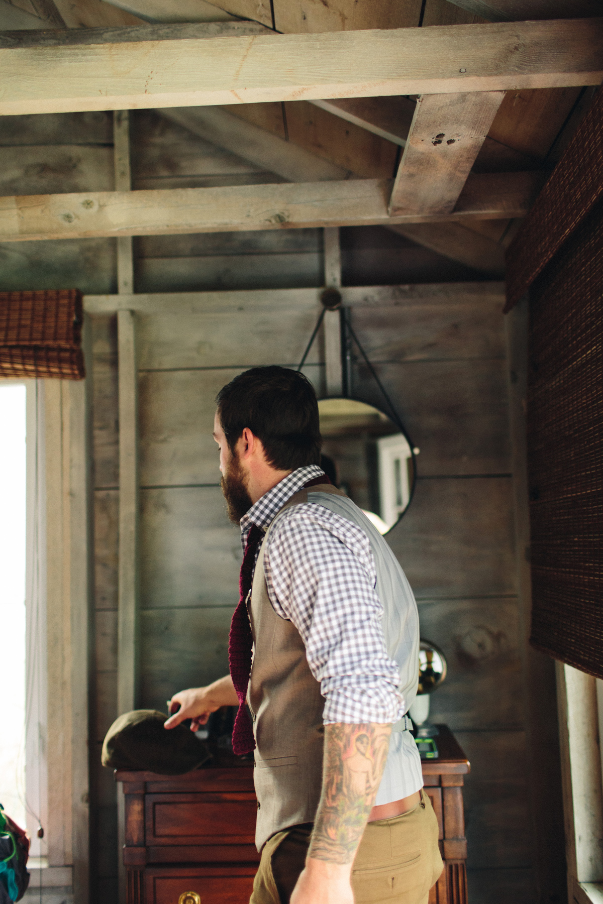 063-wedding-photography--rustic--intimate--farm--portland--maine--flannagan-farm.jpg