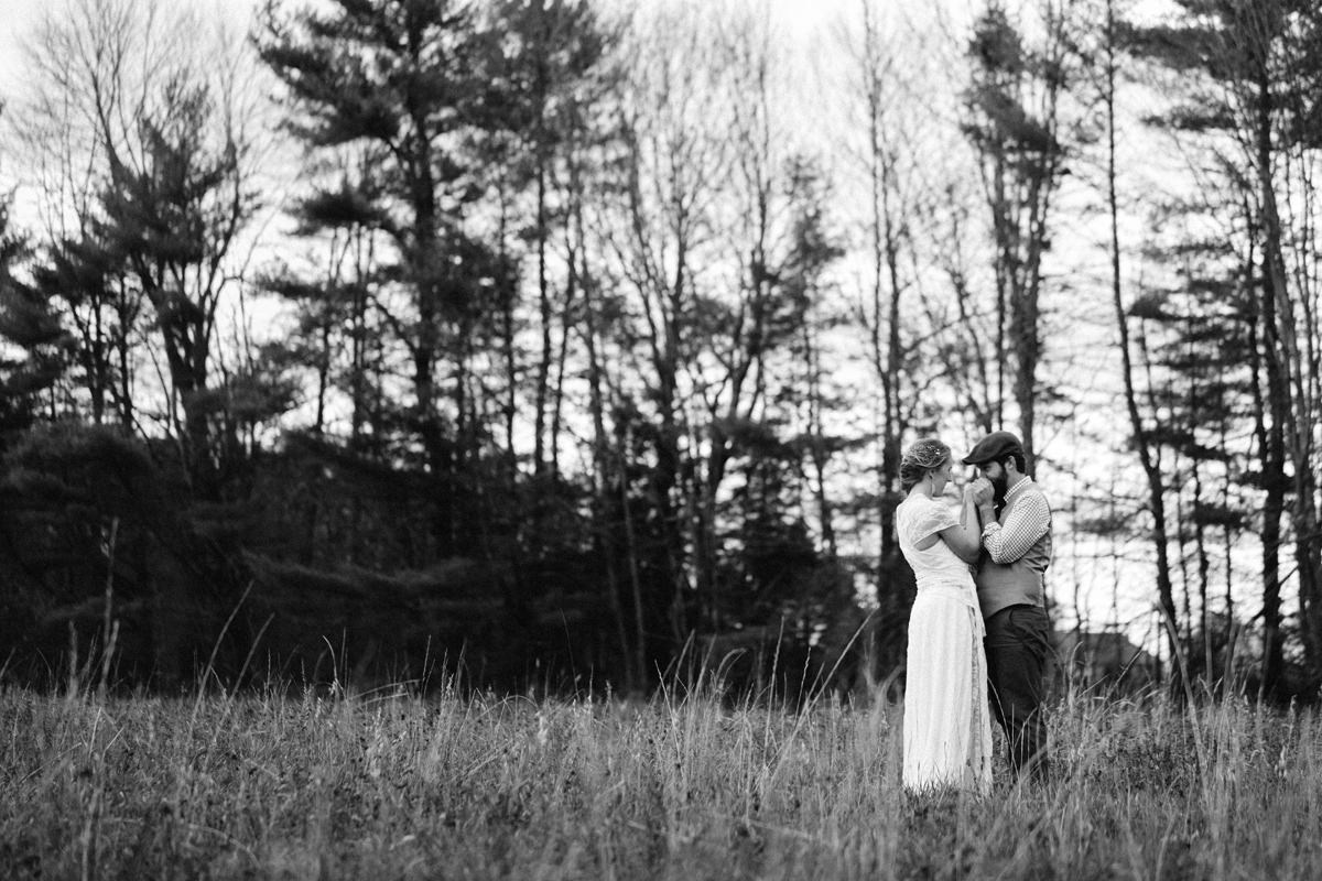 209-wedding-photography--rustic--intimate--farm--portland--maine--flannagan-farm.jpg