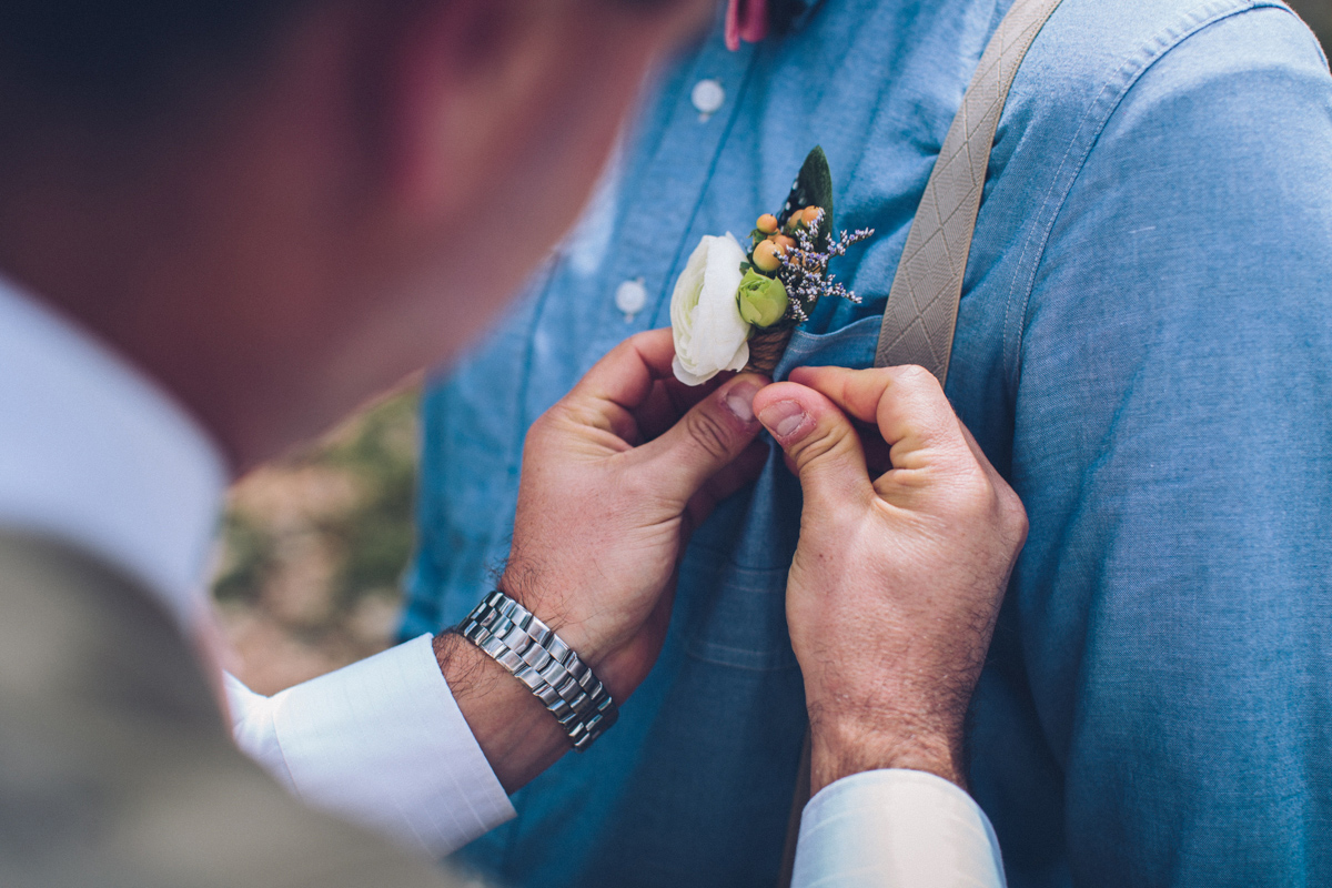 084-elopement--photography--colorado--mountain--vail--snow--intimate--wedding.jpg