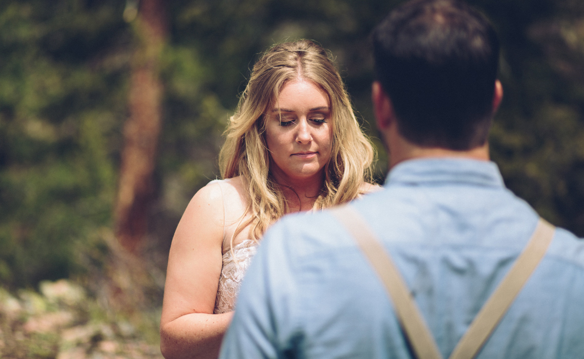 095-elopement--photography--colorado--mountain--vail--snow--intimate--wedding.jpg