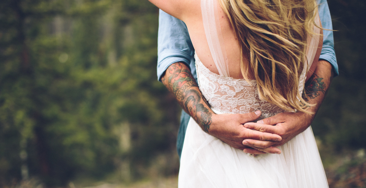 146-elopement--photography--colorado--mountain--vail--snow--intimate--wedding.jpg