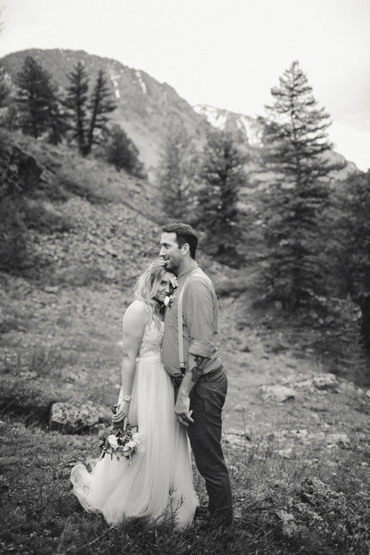 160-elopement--photography--colorado--mountain--vail--snow--intimate--wedding.jpg