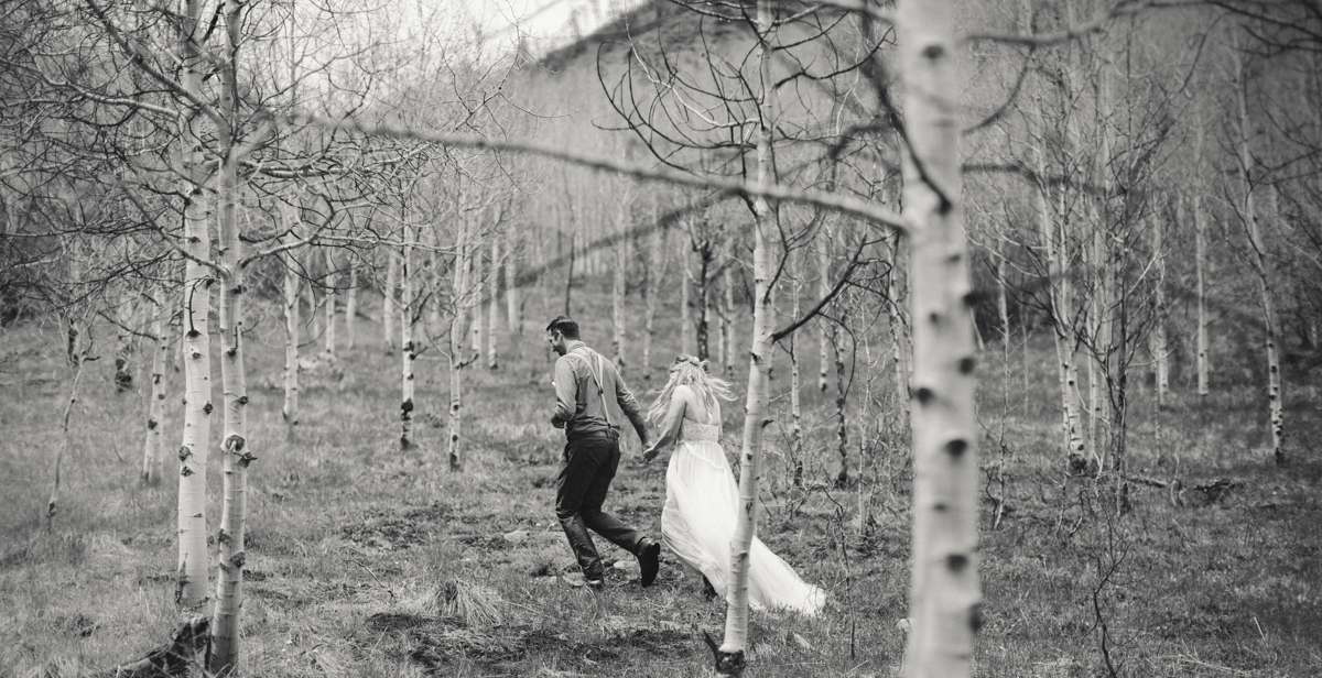 179-elopement--photography--colorado--mountain--vail--snow--intimate--wedding.jpg