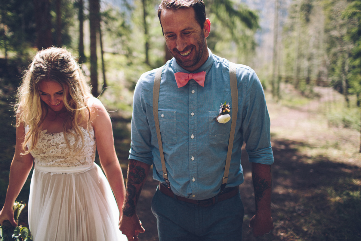 185-elopement--photography--colorado--mountain--vail--snow--intimate--wedding.jpg