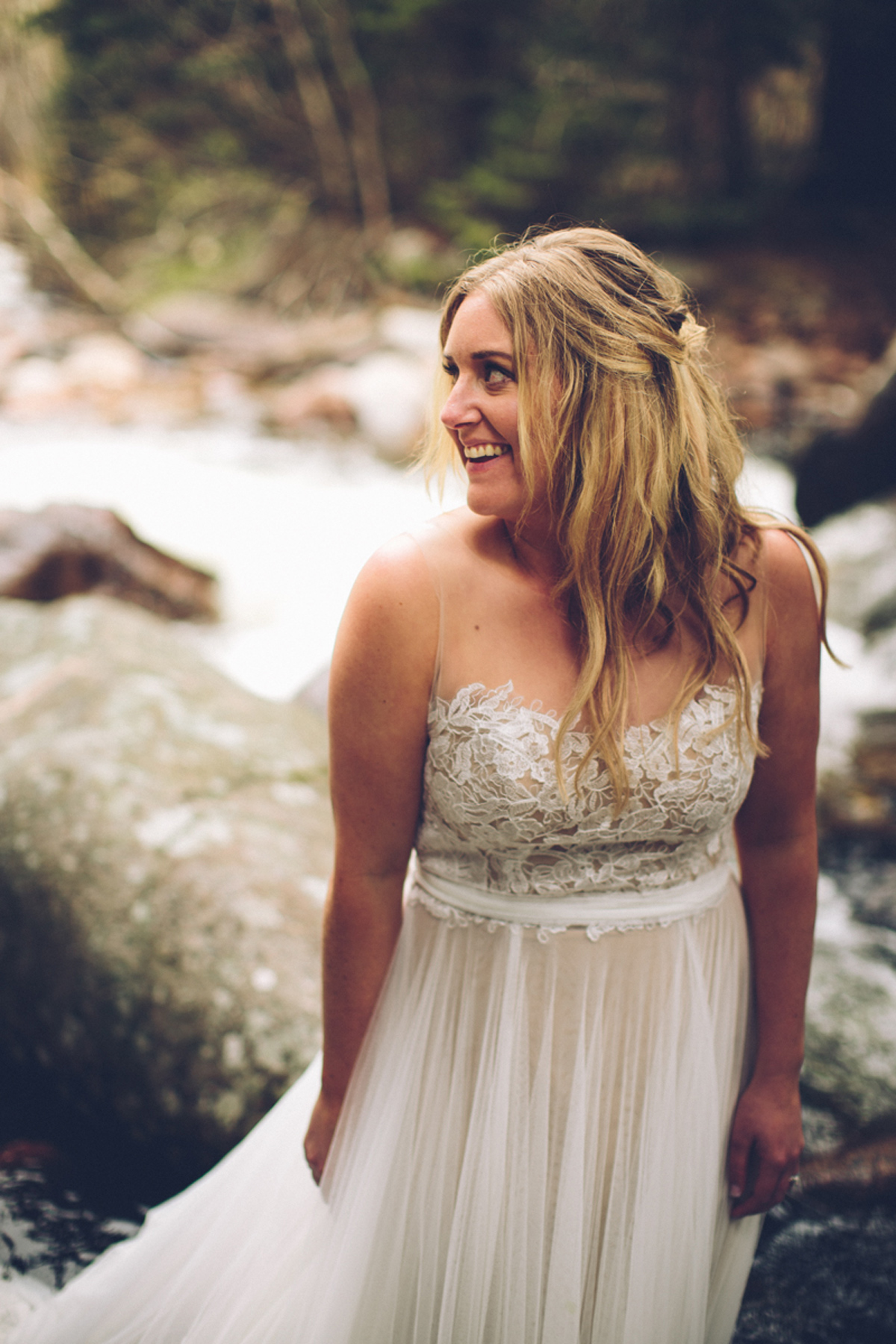 199-elopement--photography--colorado--mountain--vail--snow--intimate--wedding.jpg