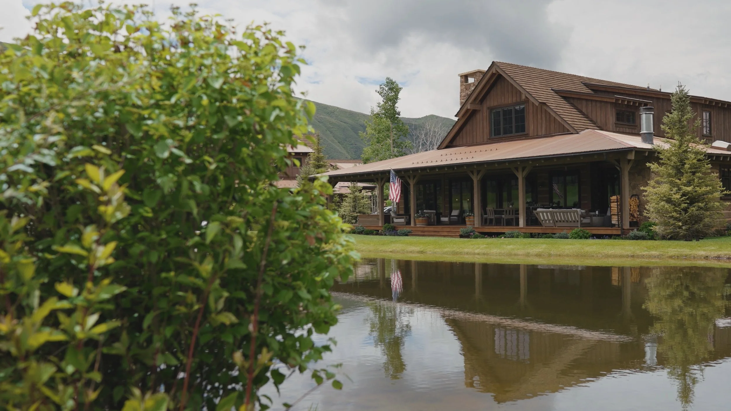 Kathryn & Sam_Roaring Fork Club_1.207.1.jpg