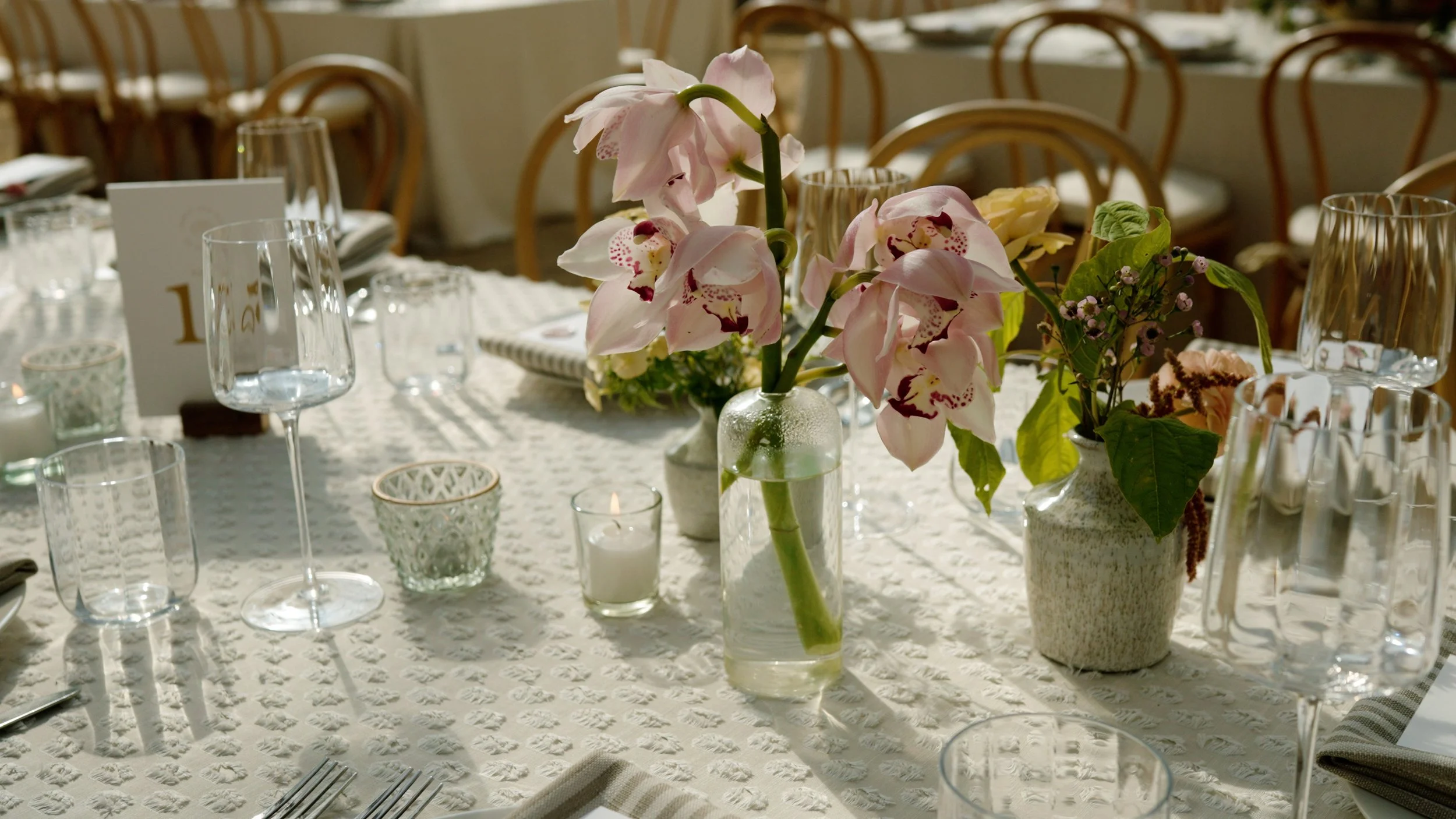 flowers on table 2.jpg