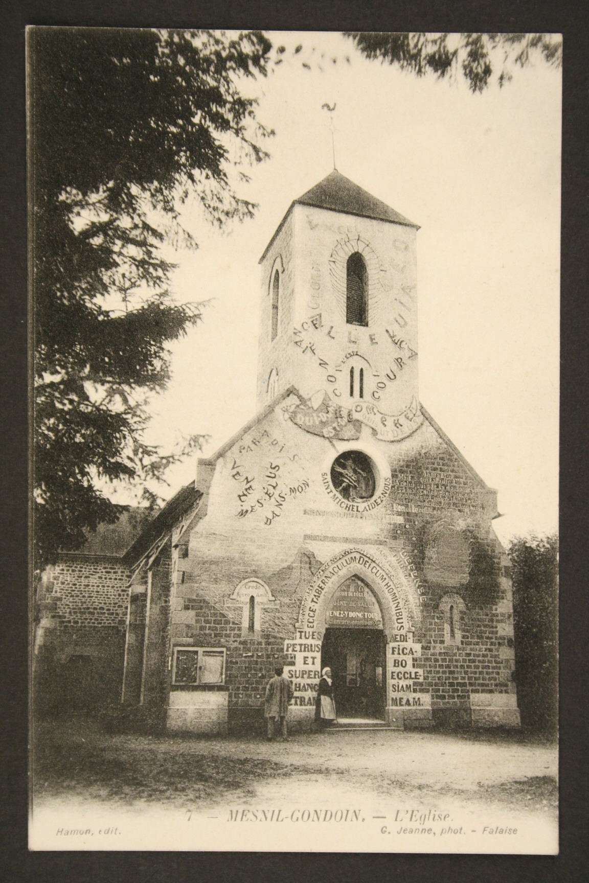 Postcard Ménil Gondouin Church