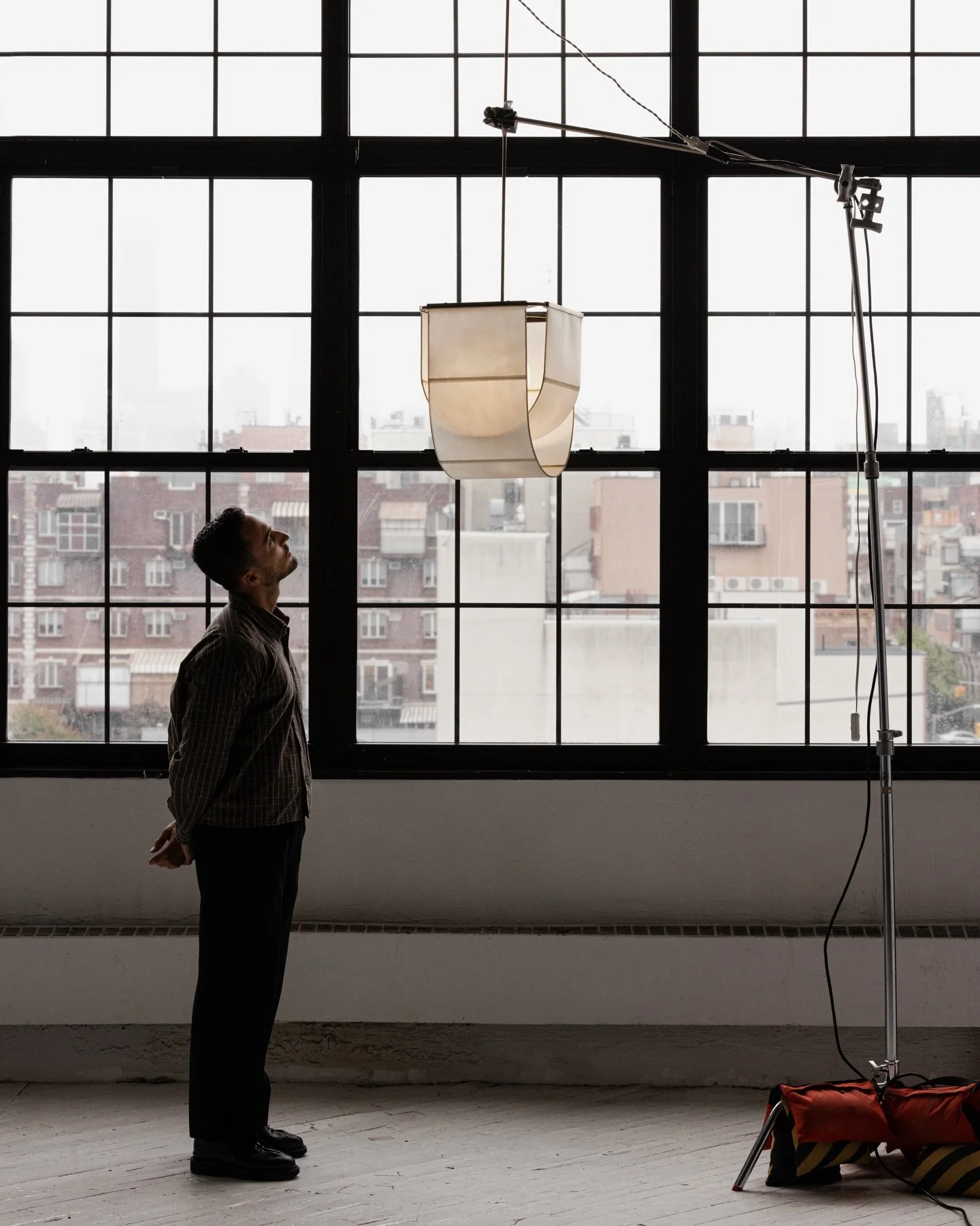 gay decorator for scale