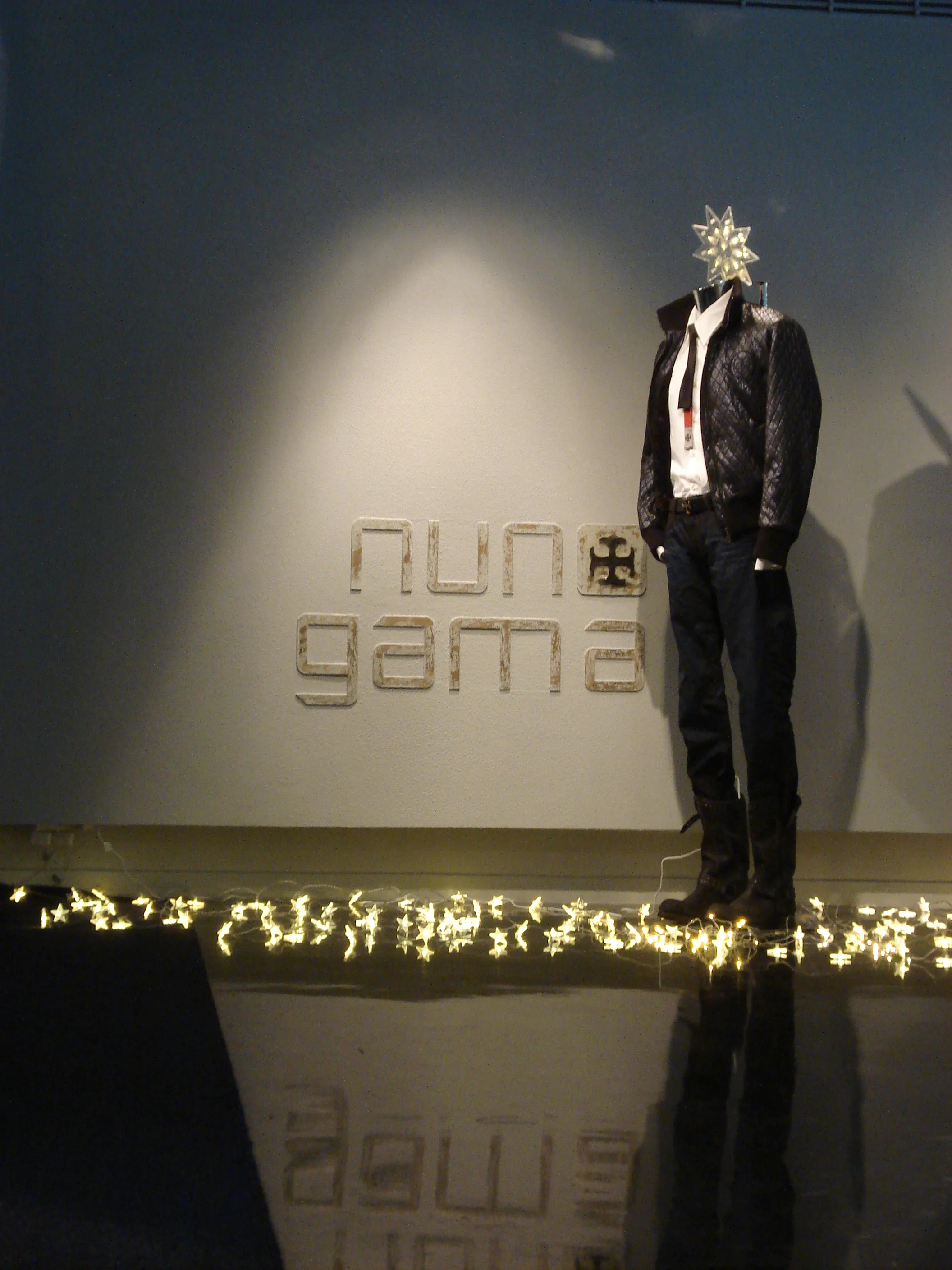  Brand Wall 