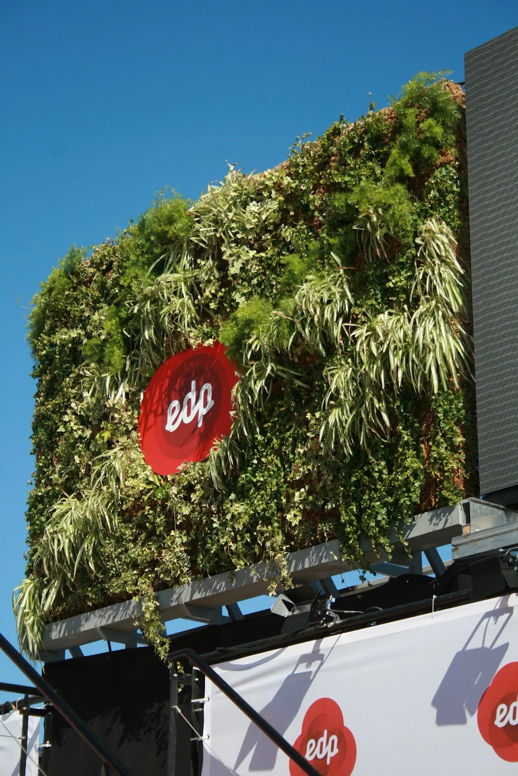   PORTUGAL SUMMER FESTIVALS    SUPER BOCK SUPER ROCK    OPTIMUS ALIVE    SW TMN    EDP PAREDES DE COURA   PORTUGAL  2012     WITH  MONTEIRO &amp; RICOU 