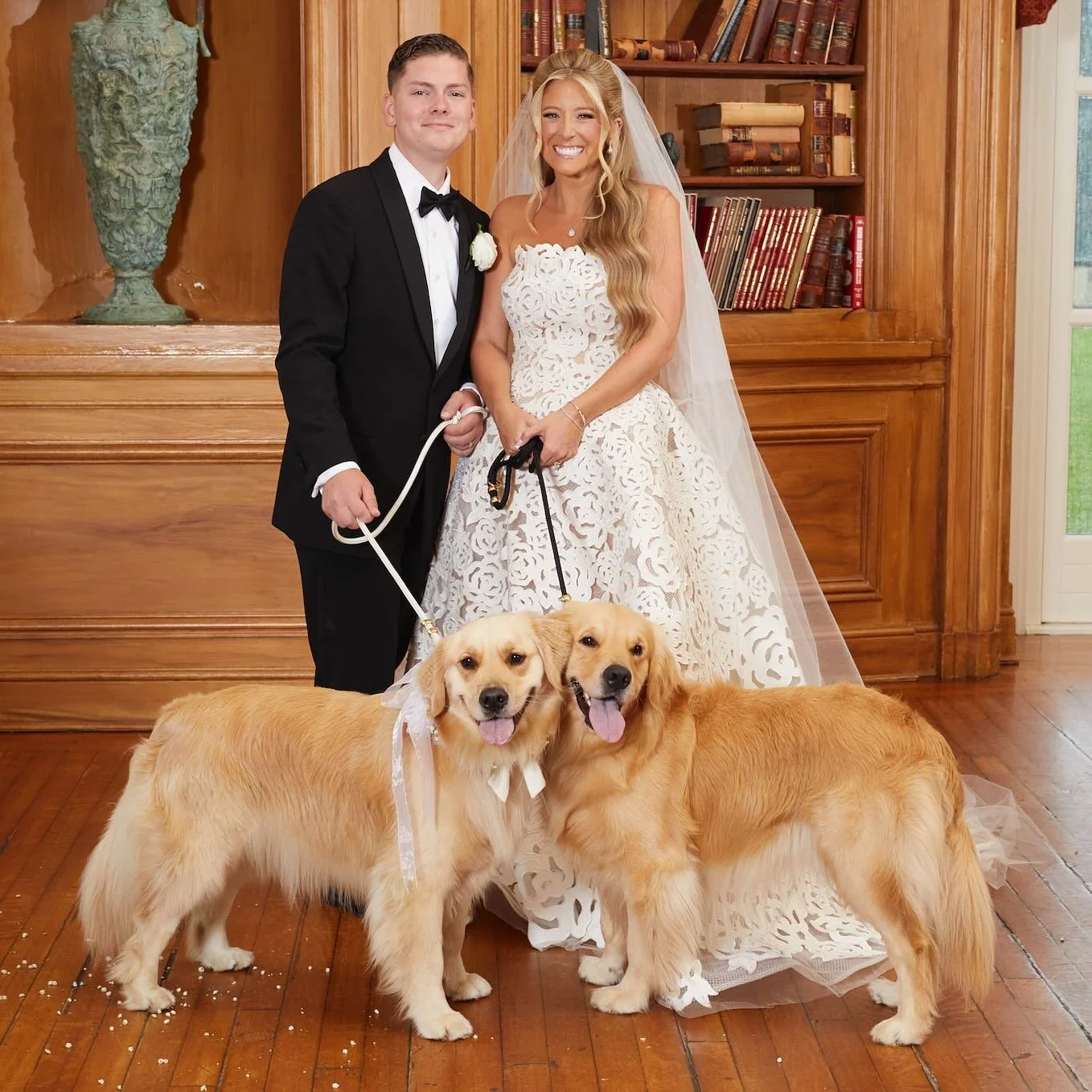 Happy #internationaldogday to our favorite four-legged guests! 🐕 🐶 &thinsp;🐾 
#karynmichaelevents #dog #wedding #luxury #pets #eventplanner