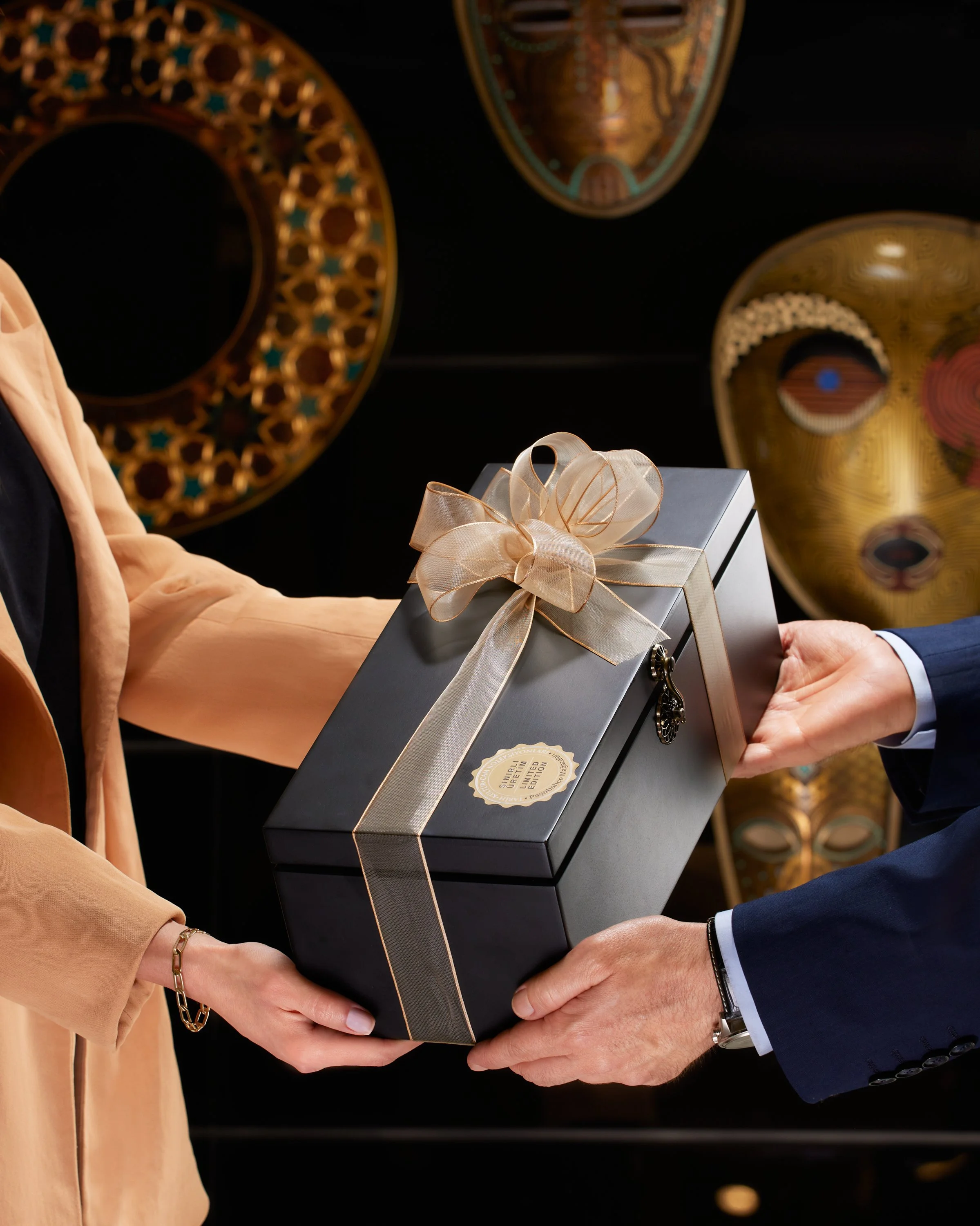 yabanci misafir-kutu-dik.jpg