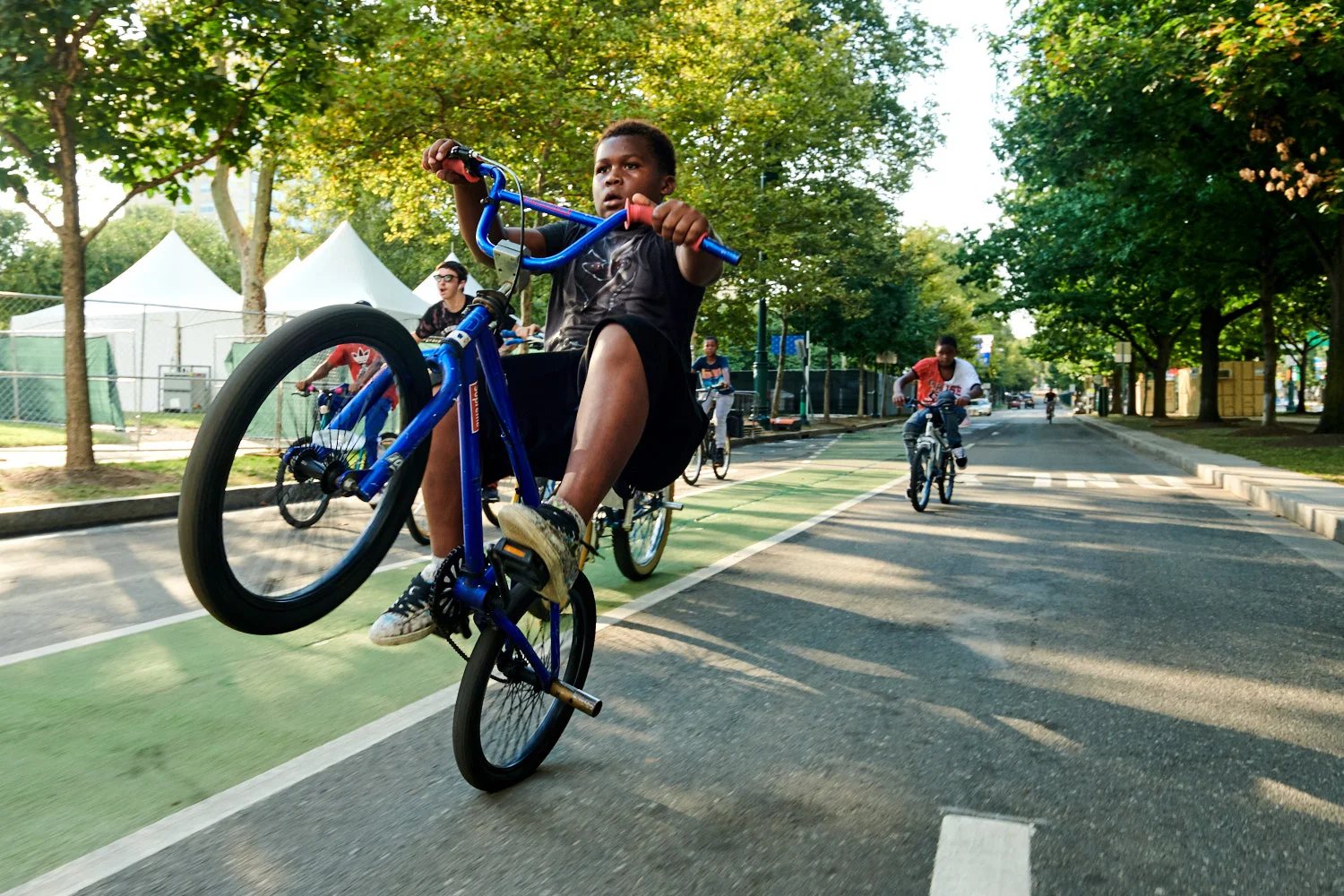 OneWayCrew_Philly_BicyclingMag_Mehring_DSC_5760.jpg
