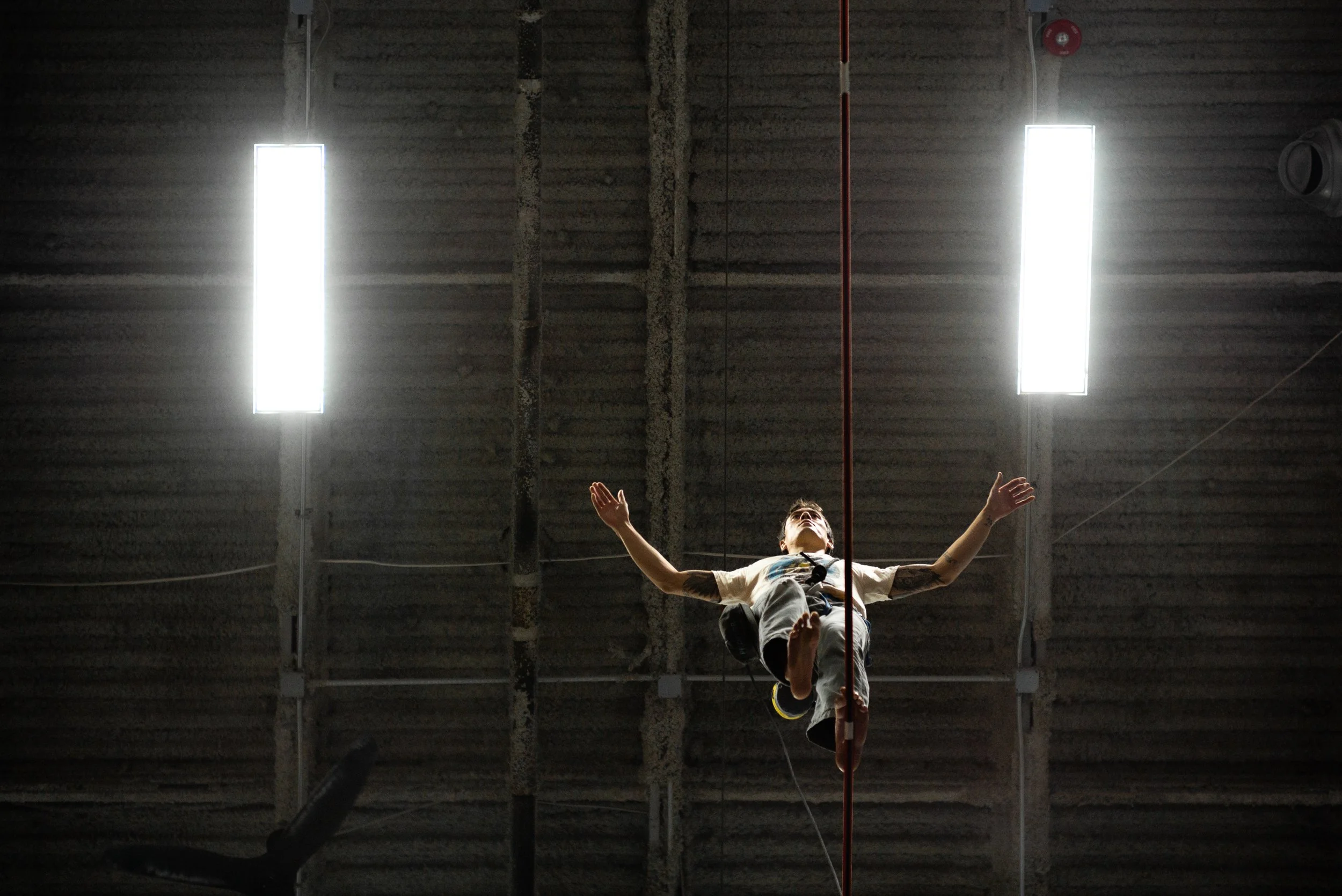 Cliffs_climbing_gym-L1004716.jpg