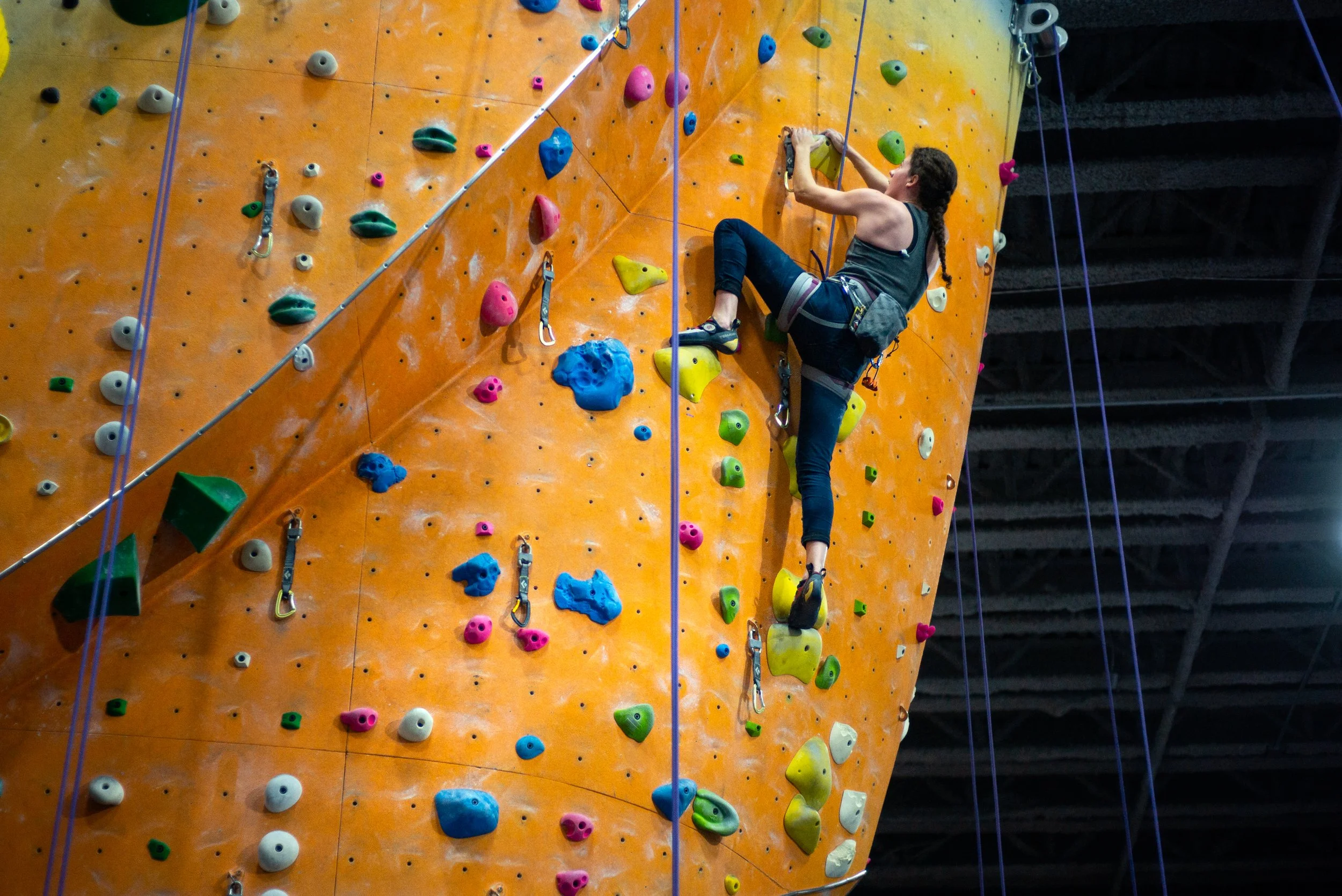 Cliffs_climbing_gym-L1004838.jpg